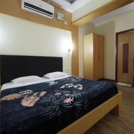 Pl A Residency Trichy Hotel Tiruchirappalli Bagian luar foto
